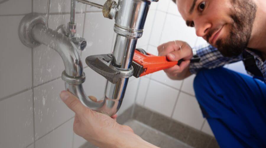 Local tankless water heater installation in Niantic, IL